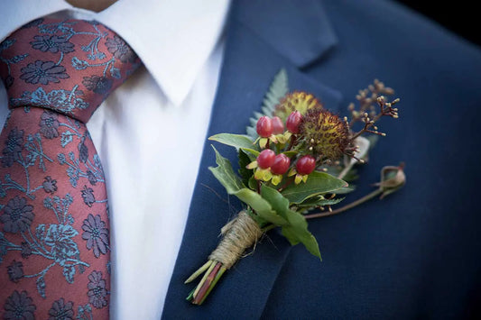 Tip: How to pin on a buttonhole