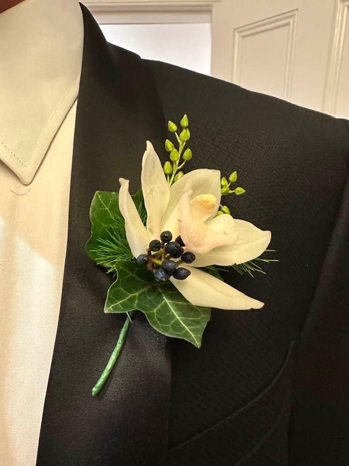 Buttonhole flowers corsage