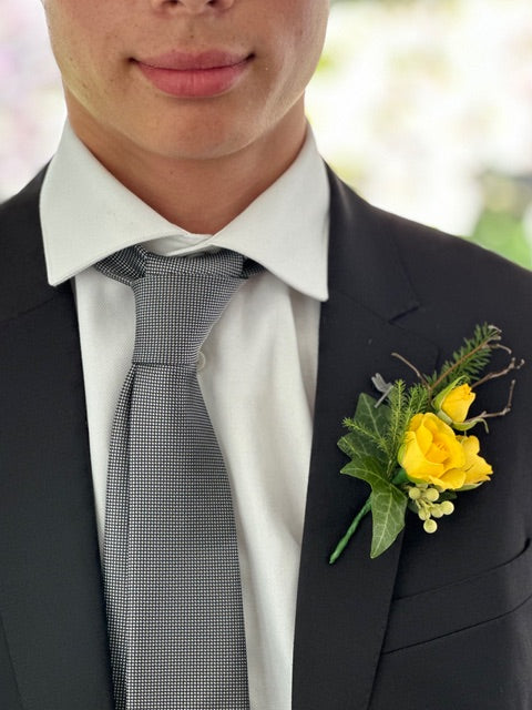 Buttonhole flowers corsage