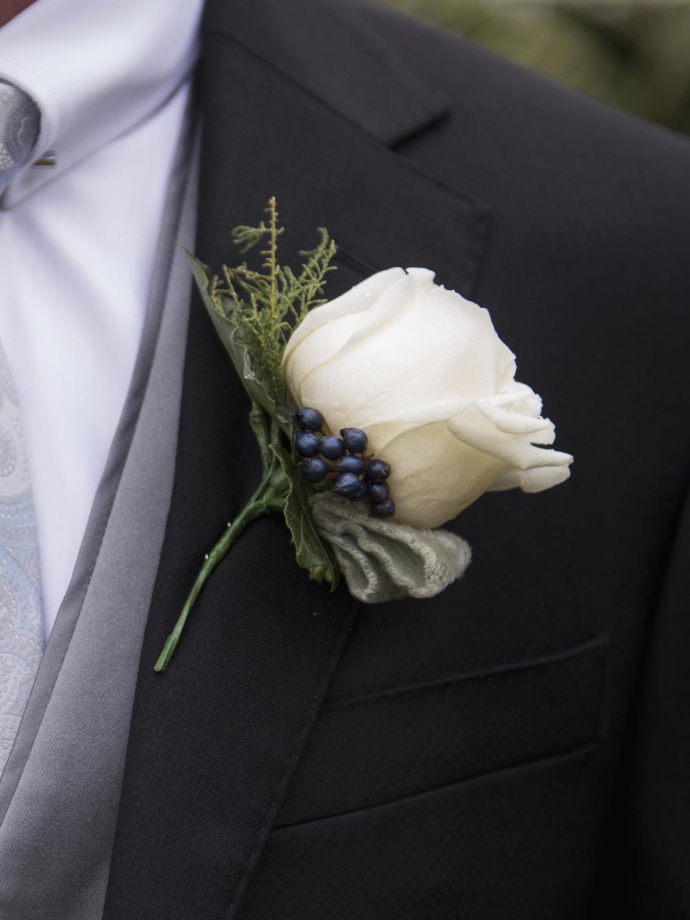 Pin on buttonhole