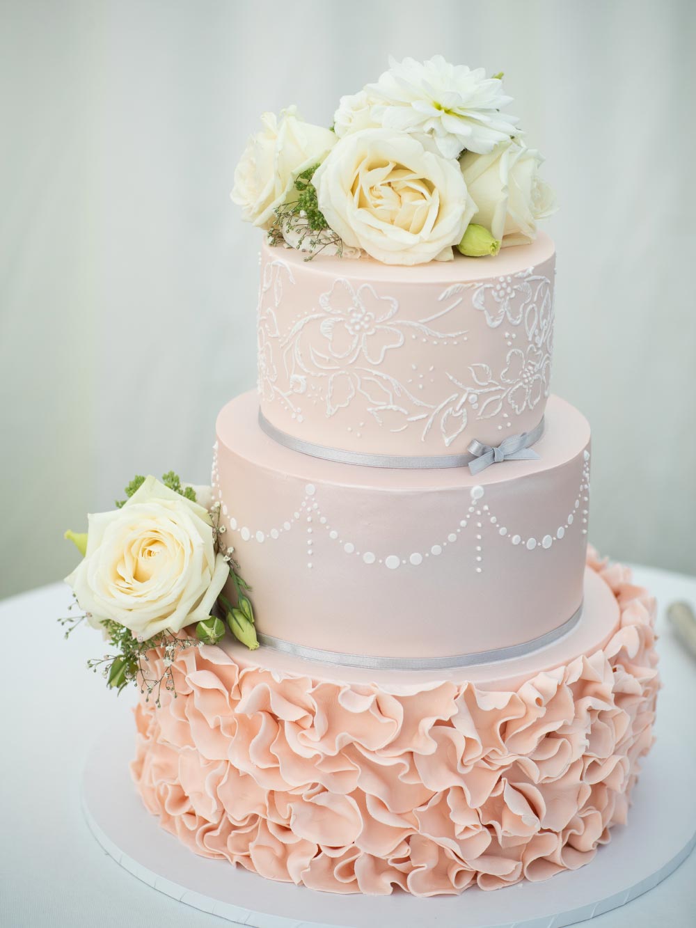 Wedding cake flowers